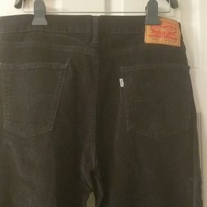 Men's Levi 514 33-32 black corduroy jeans